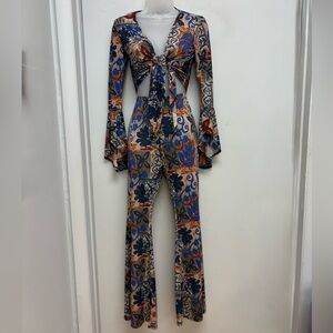 Starlette Boho Bell Sleeve Two Piece Set – Tie Front Crop Top & Flare Pants – S